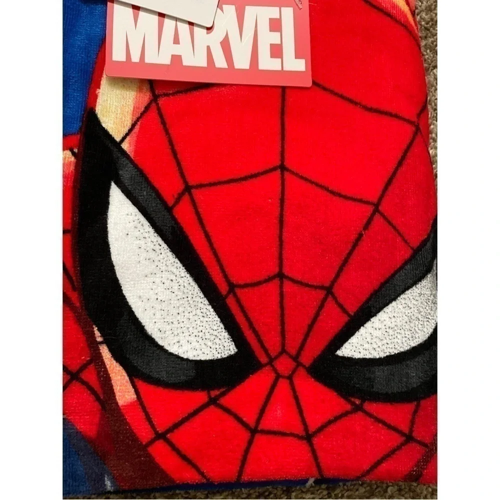 Marvel Exclusive : Spiderman Beach Towel | NWT | One Size 💙